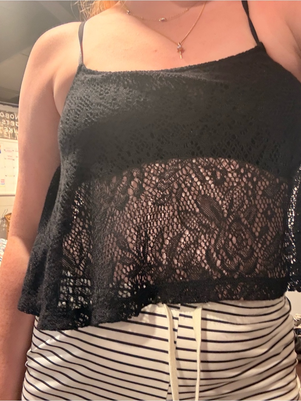 Black Lace Cropped Cami Tank Top